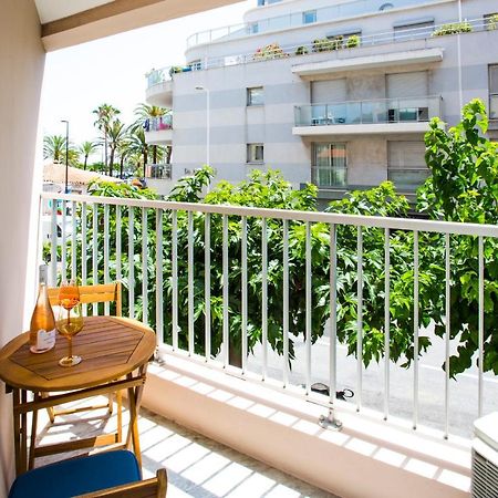 Romantic Sea View Studio, Steps Away From The Beach 앙티브 외부 사진